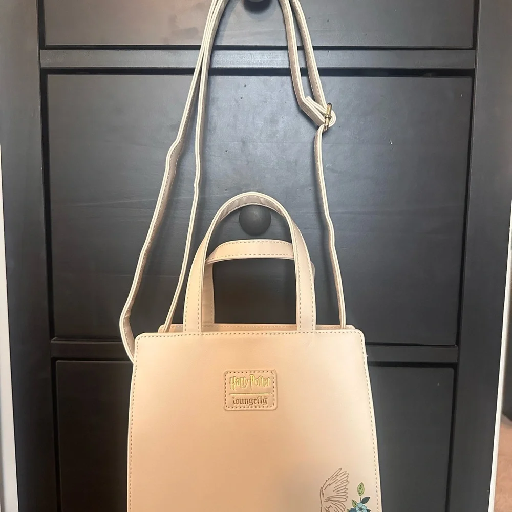 Loungefly Harry Potter Cream Tote with Floral and Castle Design - Picture 3 of 6